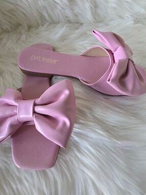 Cape Robbin Light Pink Bow Slide Mules Size 8.5